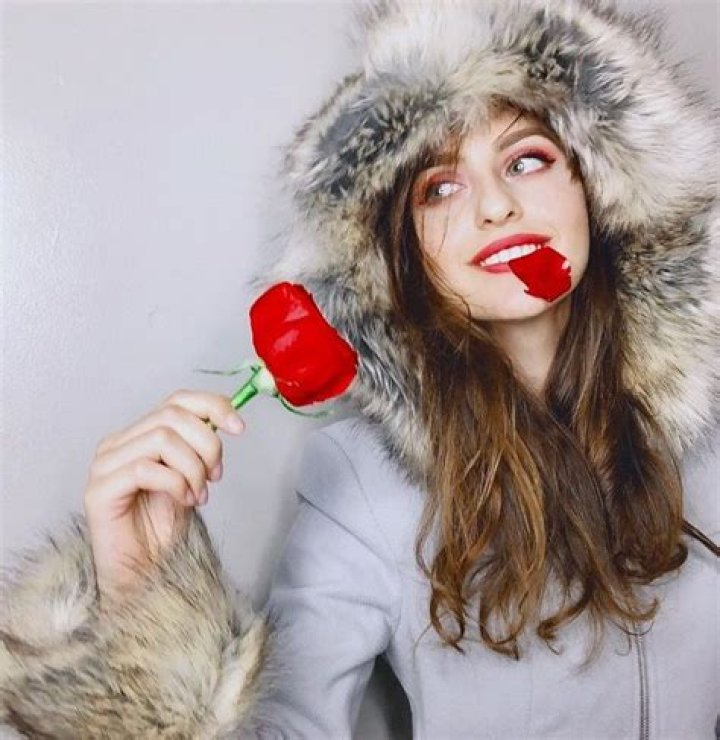 Naya Mousa Height, Weight, Net Worth, Age, Wiki, Who, Instagram, Biography