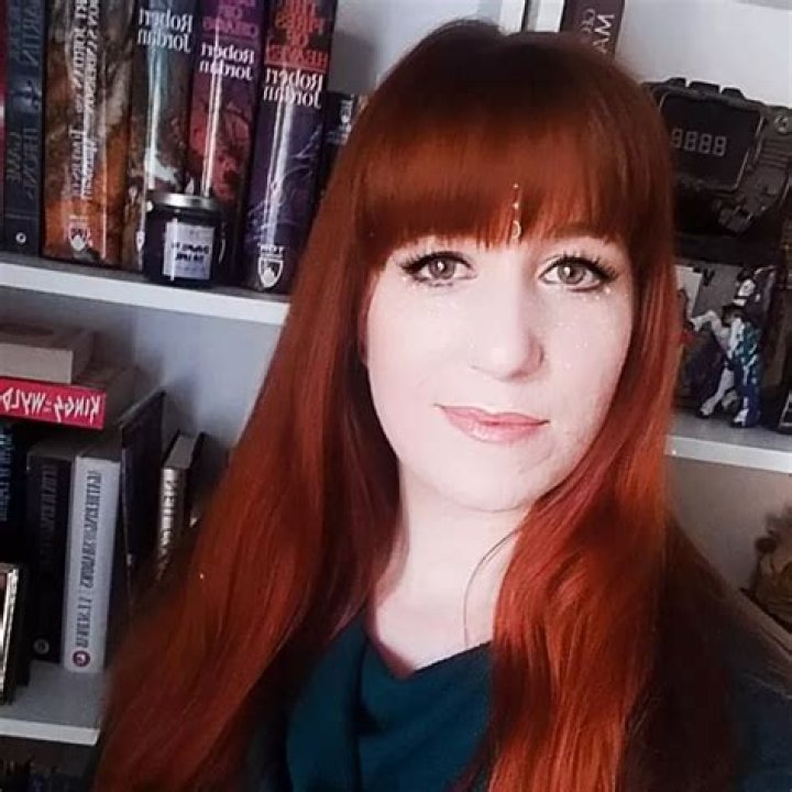 
New Novelist Gets Support from Stephen King, Margaret Atwood and More After Sad Tweet About Book-Signing 