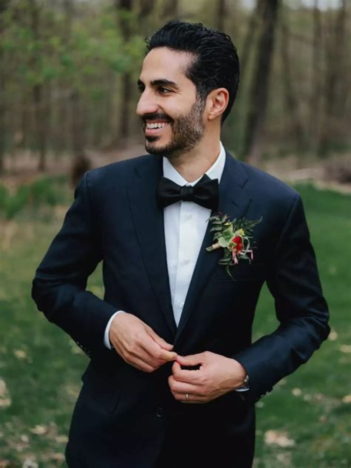 Nieku Manshadi: Meet Elizabeth Lail’s Husband Who Is A Dentist