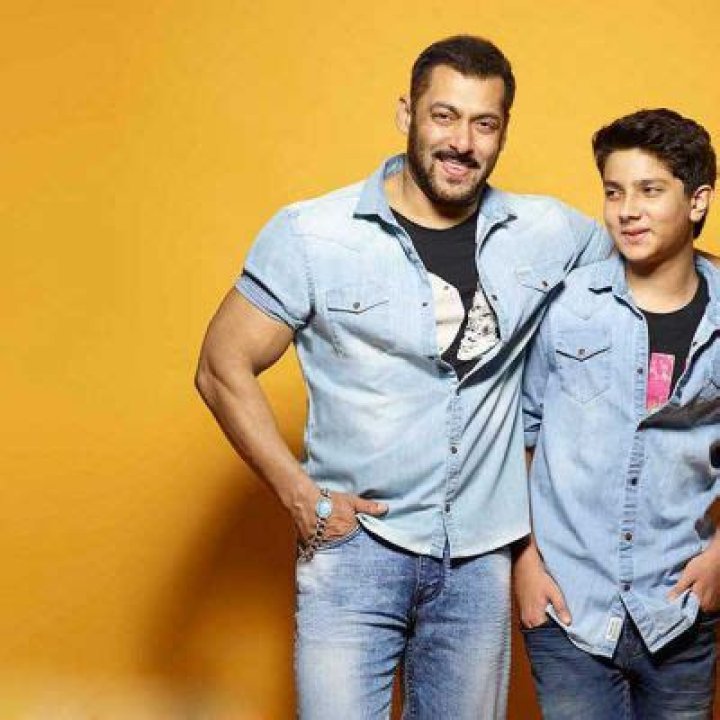 Nirvanna Khan Height, Weight, Net Worth, Age, Birthday, Wikipedia, Who, Nationality, Biography