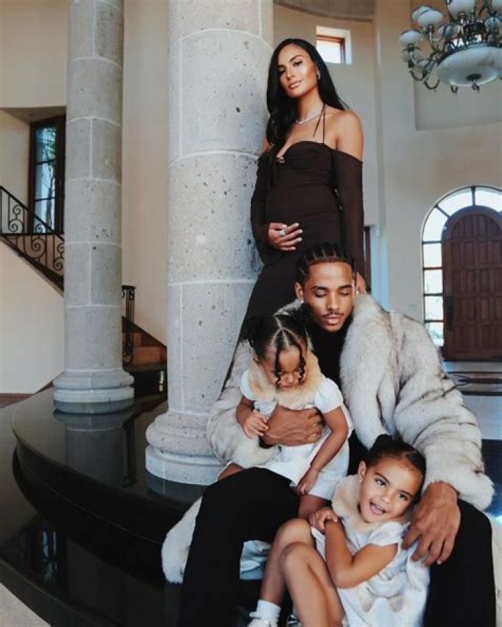 Olivia Cordell Height, Weight, Net Worth, Age, Wiki, Who, Instagram, Biography