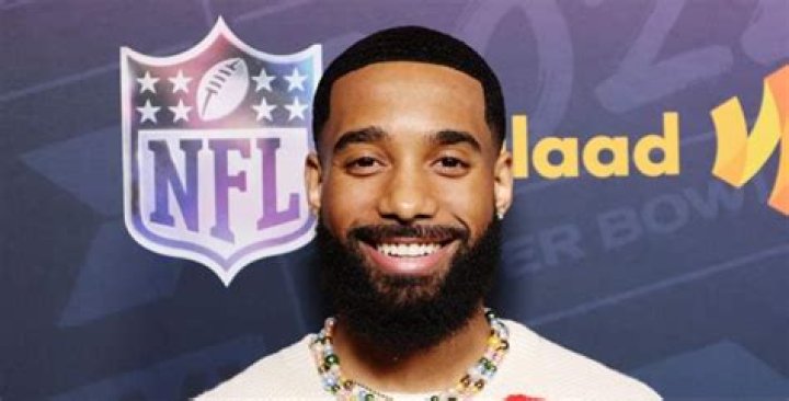 Philemon Chambers Height, Weight, Net Worth, Age, Birthday, Wikipedia, Who, Nationality, Biography