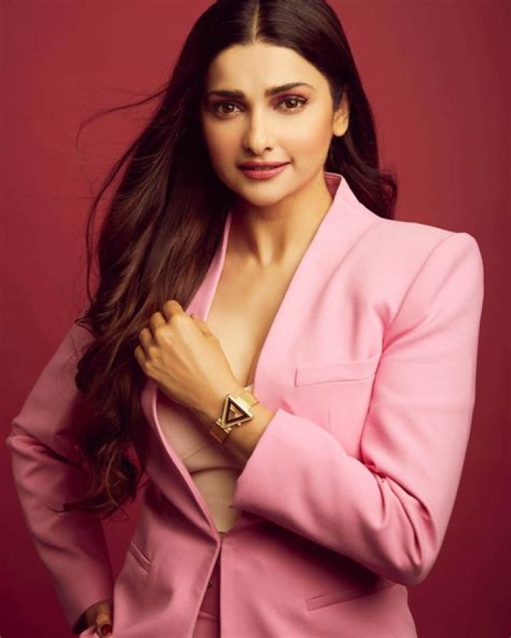 
Prachi Desai Height, Weight, Net Worth, Age, Birthday, Wikipedia, Who, Instagram, Biography 