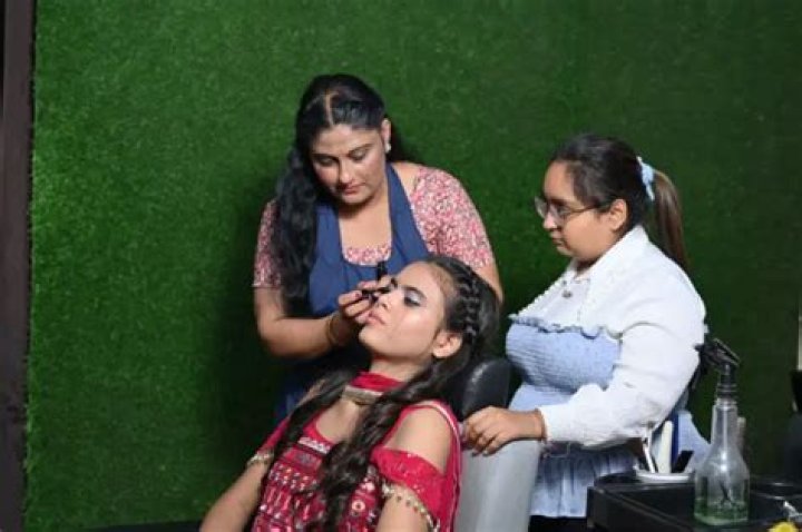 
Preety Grewal Height, Weight, Net Worth, Age, Birthday, Wikipedia, Who, Instagram, Biography 