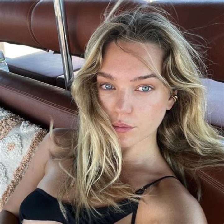 
Priscilla Mezzadri Height, Weight, Net Worth, Age, Birthday, Wikipedia, Who, Nationality, Biography 