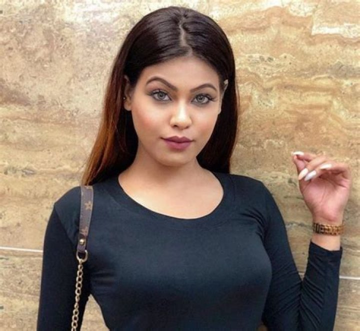 
Purvashi Behl Height, Weight, Net Worth, Age, Birthday, Wikipedia, Who, Instagram, Biography 