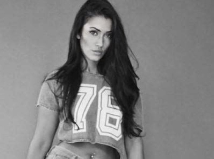 
Rania Nasreen Height, Weight, Net Worth, Age, Birthday, Wikipedia, Who, Nationality, Biography 