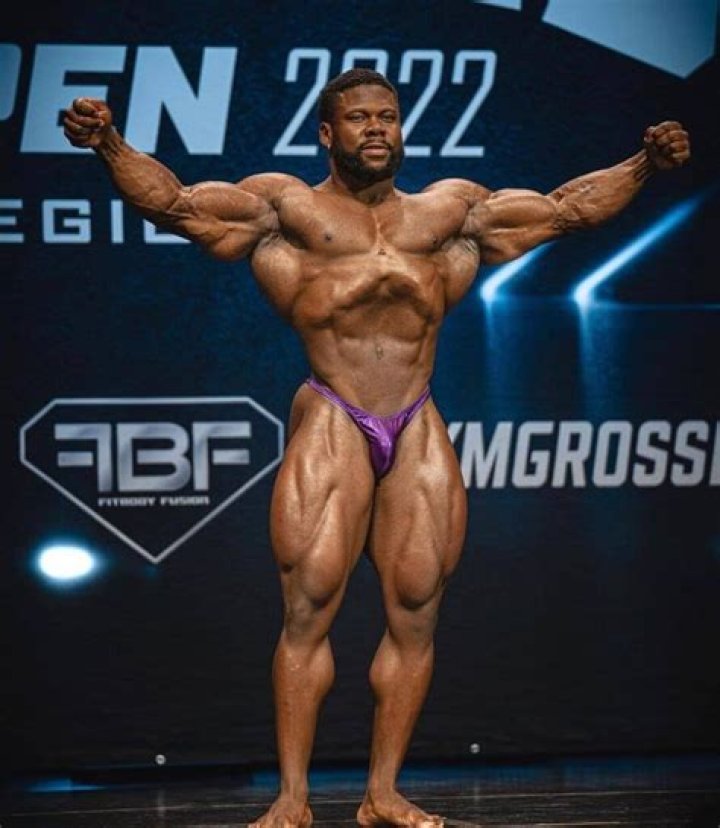 
Richard Pearson Height, Weight, Net Worth, Age, Birthday, Wikipedia, Who, Nationality, Biography 