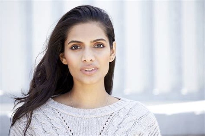 Rizelle Januk Height, Weight, Net Worth, Age, Birthday, Wikipedia, Who, Nationality, Biography