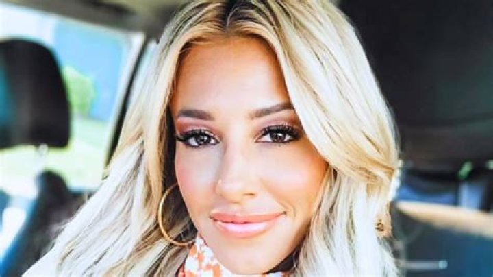 Robbie Cabral Height, Weight, Net Worth, Age, Birthday, Wikipedia, Who, Instagram, Biography