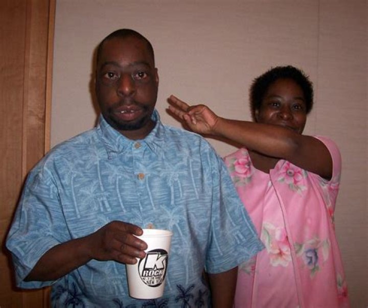 Rumors Are Beetlejuice Sister Erica Died, Is She Still Alive? What Really Happened?