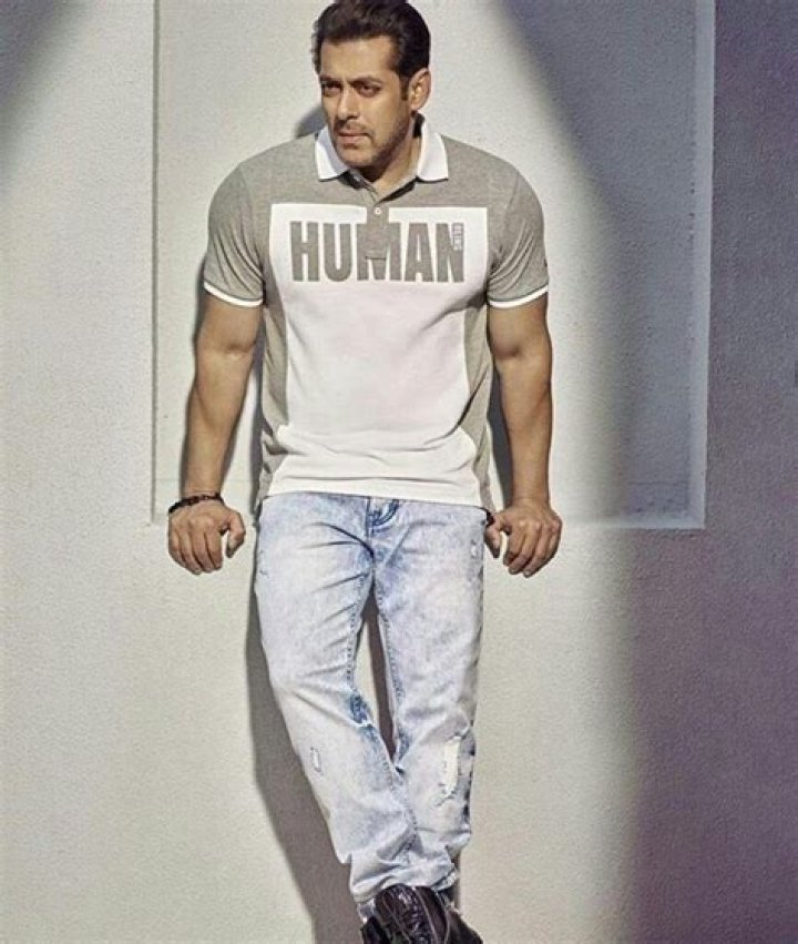 Salman Khan Height, Weight, Net Worth, Age, Birthday, Wikipedia, Who, Nationality, Biography