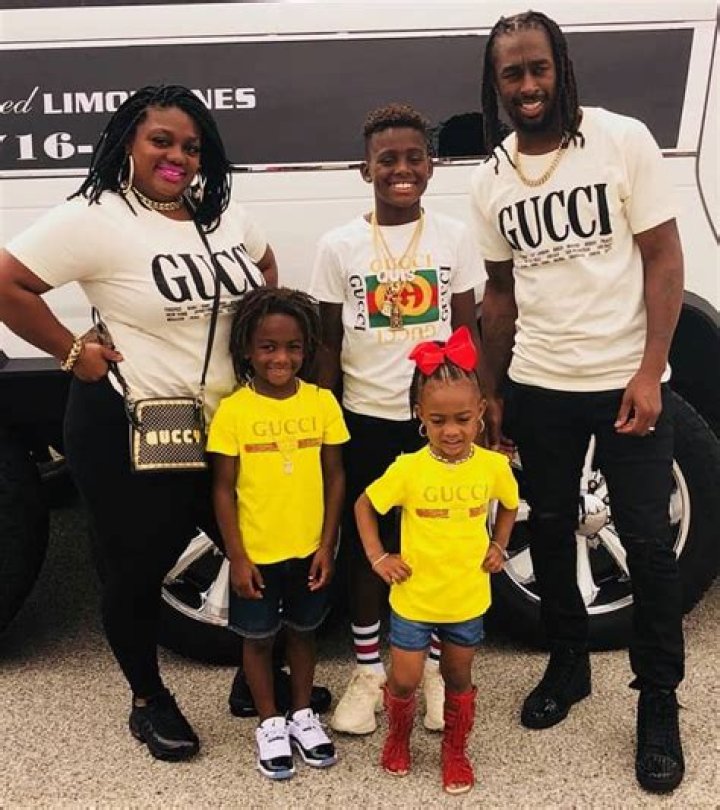 Shantrell Hilton Height, Weight, Net Worth, Age, Birthday, Wikipedia, Who, Nationality, Biography