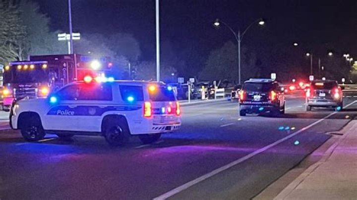 
Shooting at pub in Phoenix, multiple injures reported 