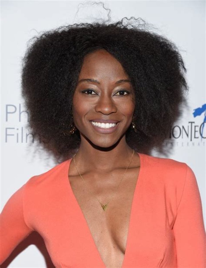 Sibongile Mlambo Height, Weight, Net Worth, Age, Birthday, Wikipedia, Who, Nationality, Biography