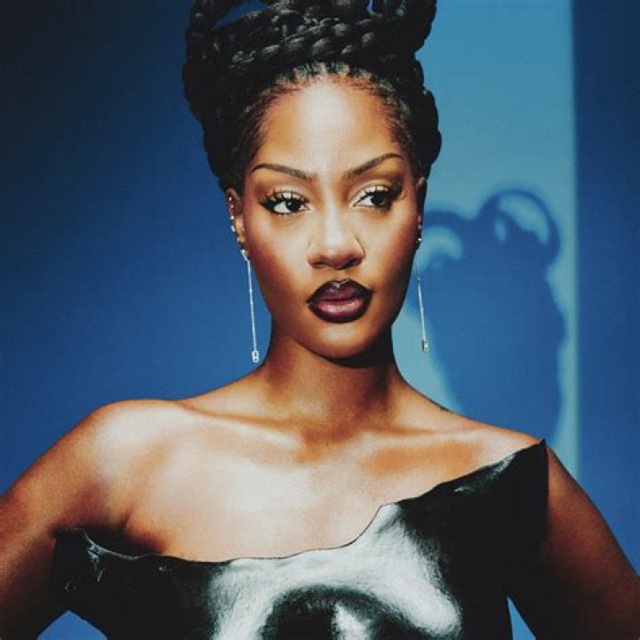 
Singer Tems Achieves A Bigger Milestone As She Writes Song For American Famous Singer, Rihanna 