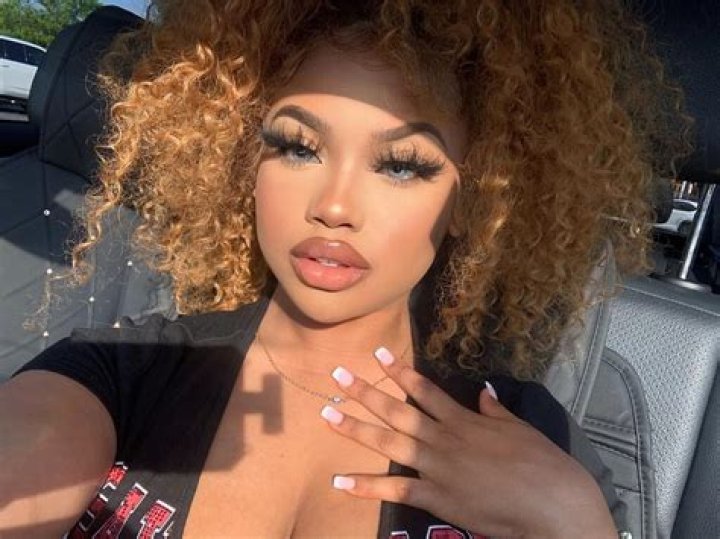 
Skylar Marie – Iamskylarmarie Height, Weight, Net Worth, Age, Birthday, Wikipedia, Who, Nationality, Biography 