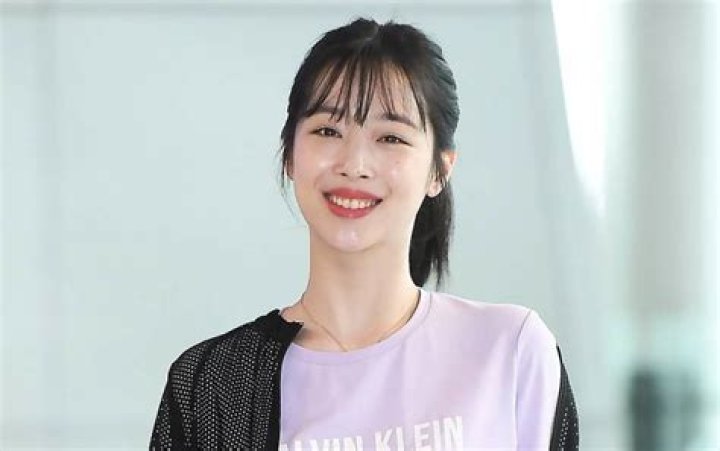 
Sulli Height, Weight, Net Worth, Age, Birthday, Wikipedia, Who, Nationality, Biography 