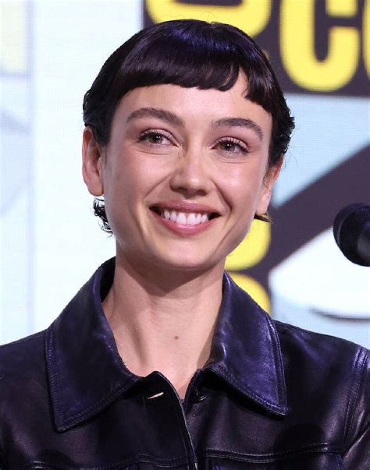 Sydney Chandler Wikipedia Bio – 5 Fast Facts About The Actress