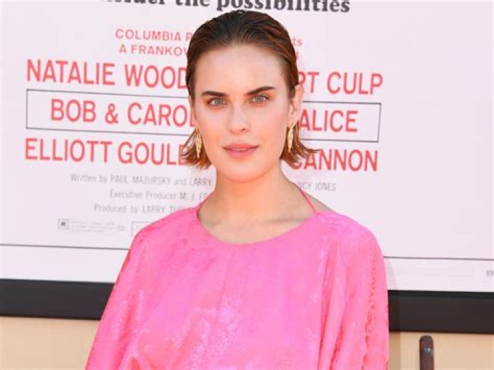 Tallulah Willis Height, Weight, Net Worth, Age, Birthday, Wikipedia, Who, Nationality, Biography