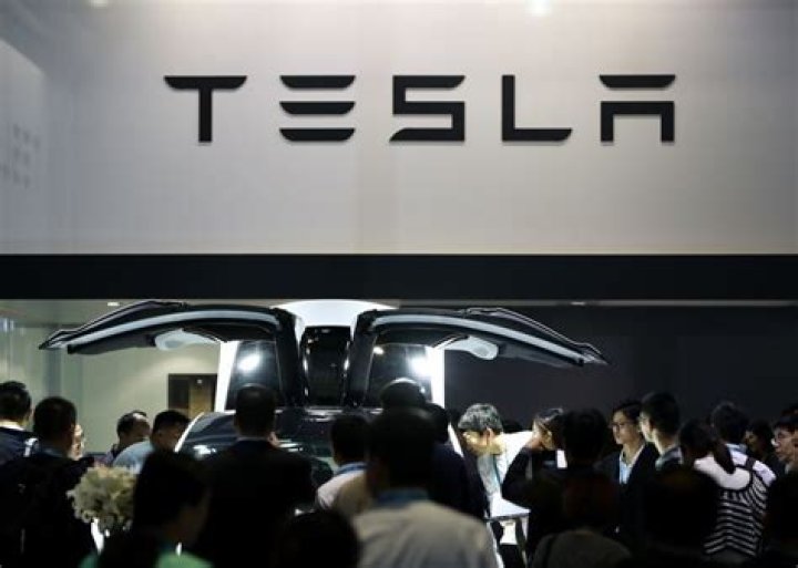 
Tesla delivers record 343,830 vehicles in Q3, Musk elated 
