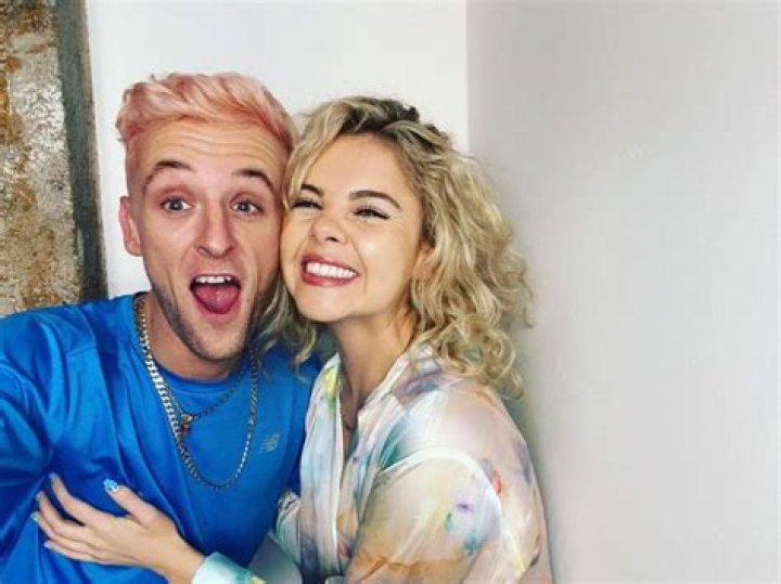 The Flash Cast Saoirse-Monica Jackson Is In Love With Her Boyfriend Denis Sulta, The Couple Share Picture On Their Instagram