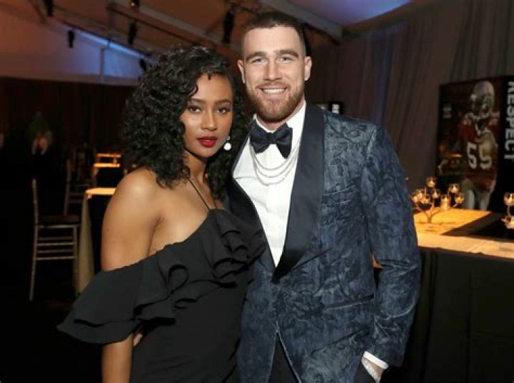 
Tom Everett’s Past Relationships 