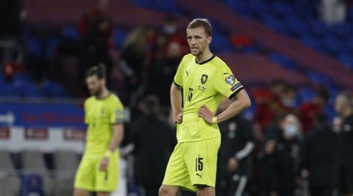 
Tomas Soucek Height, Weight, Net Worth, Age, Birthday, Wikipedia, Who, Nationality, Biography 