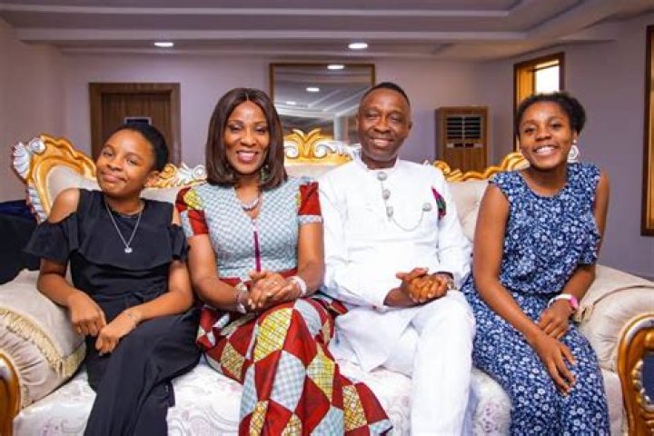 Tunde Ayeni Height, Weight, Net Worth, Age, Birthday, Wikipedia, Who, Instagram, Biography