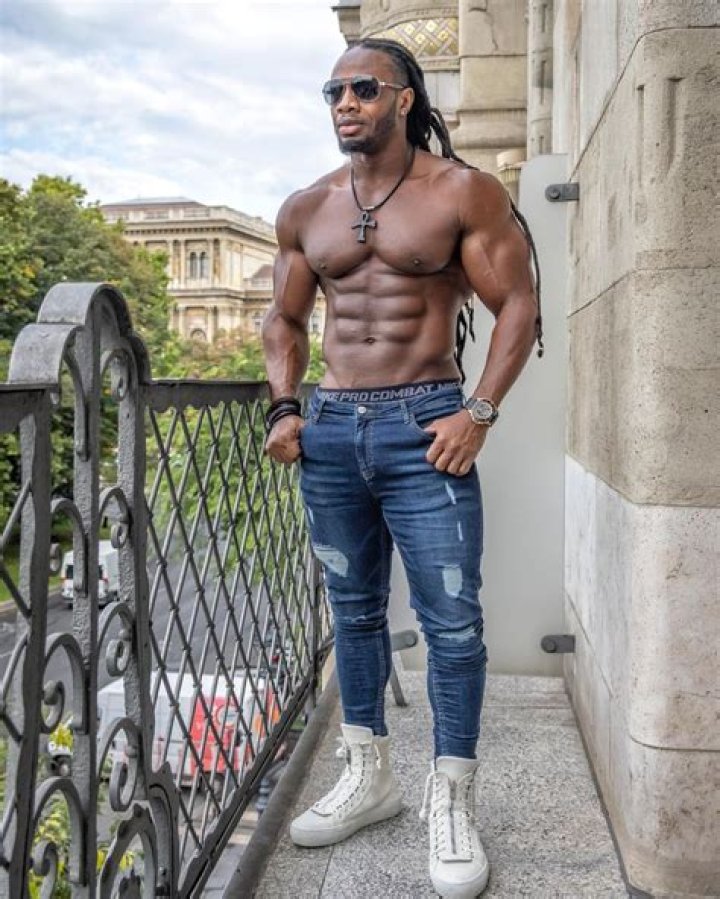 
Ulissesworld Height, Weight, Net Worth, Age, Birthday, Wikipedia, Who, Nationality, Biography 