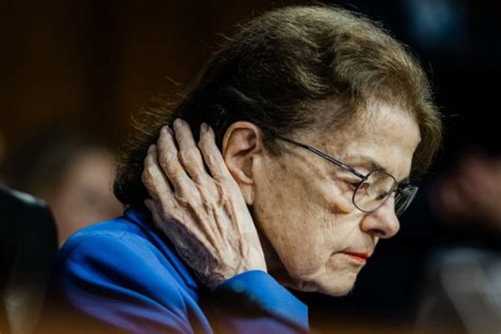
Unveiling Senator Feinstein’s Undisclosed Complications Suffered From Illness! 
