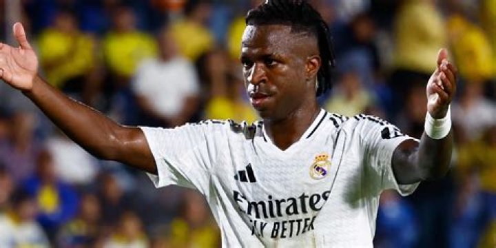 
Vinicius Junior: Brazil Manager Urges Real Madrid Winger To ‘Continue To Dance & Shine’ 