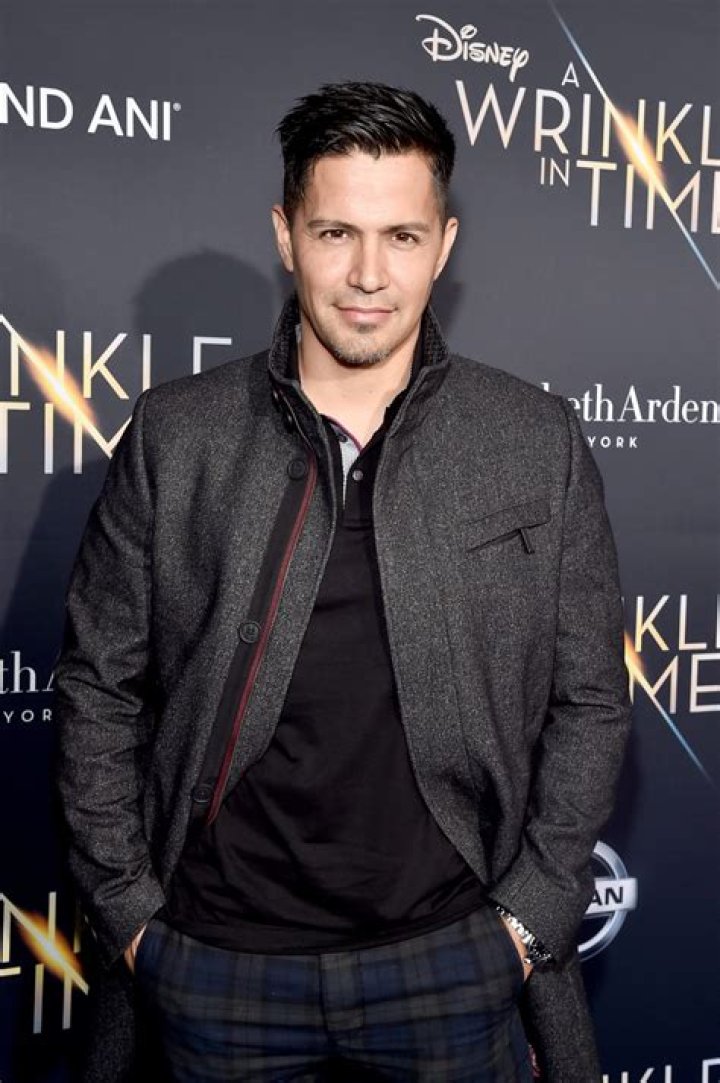 
Vladimir Hernandez Height, Weight, Net Worth, Age, Birthday, Wikipedia, Who, Nationality, Biography 