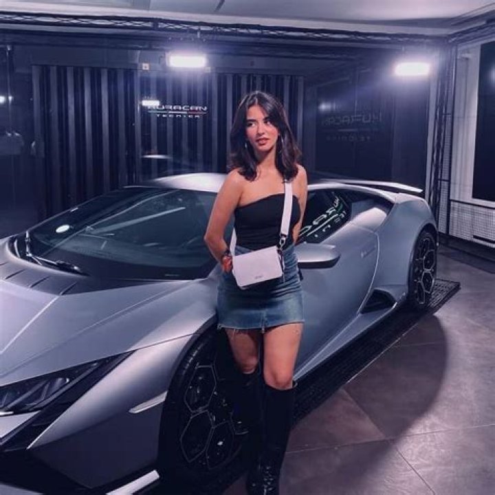 
Vrinda Suri Height, Weight, Net Worth, Age, Birthday, Wikipedia, Who, Nationality, Biography 