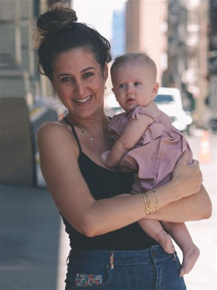 
What does Casey Neistat do for a living? His Bio: Net Worth, Tattoos, Wife Candice Pool, Kids, Family 