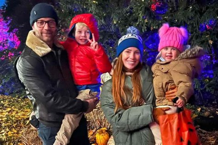 What Happened To Steve Hawk Parents Sally And Richard Eugene Hawk? Facts About Mina Starsiak Husband Family