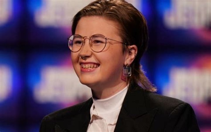 What Is Wrong With Jeopardy Winner Mattea Roach Teeth? Get To Know Her Age Instagram And Net Worth