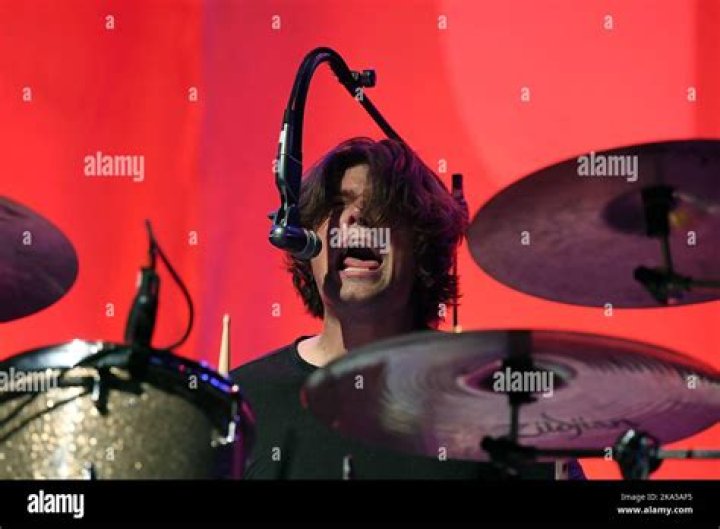 
What Was David Muse Death Cause? American Singer And Multi-Instrumentalist Passed Away At 73 