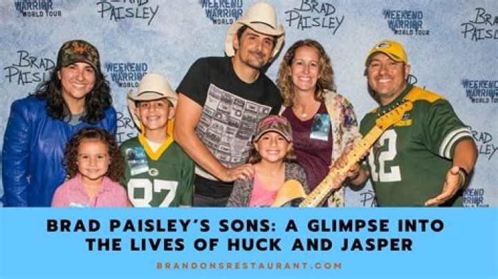 Who are Brad Paisleys Parents? Brad Paisley Biography, Parents Name, Nationality and More