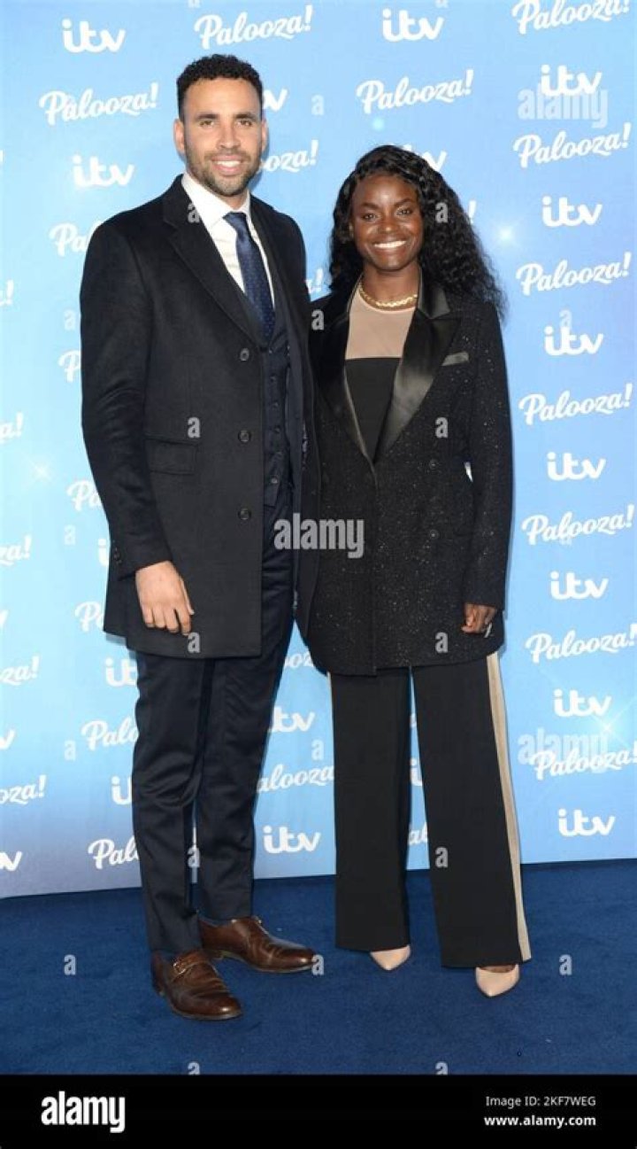 
Who Are Hal Robson Kanu Parents Rechi Kanu And Eva? 