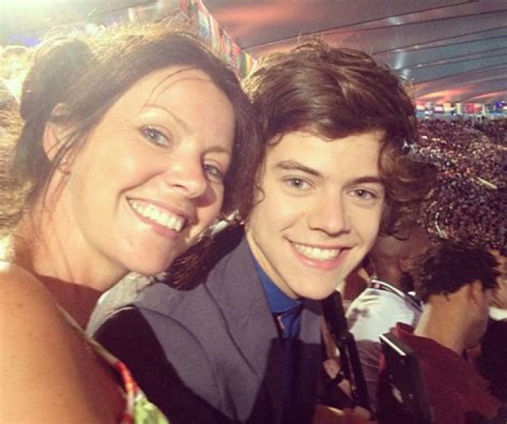 
Who Are Harry Styles’ Parents? Inspiration Behind His Success 