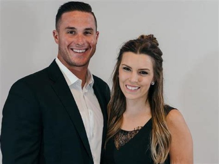 
Who Are James McCann Parents? Meet Carla McCann And Jim McCann 