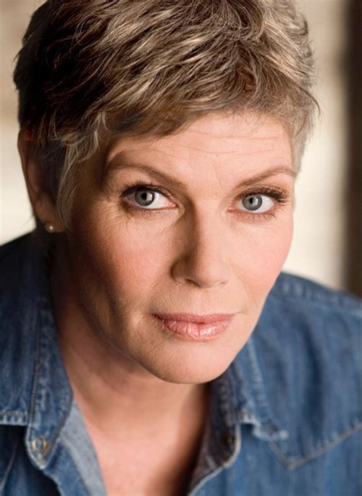 
Who are Kelly Mcgilliss Parents? Kelly Mcgillis Biography, Parents Name, Nationality and More 