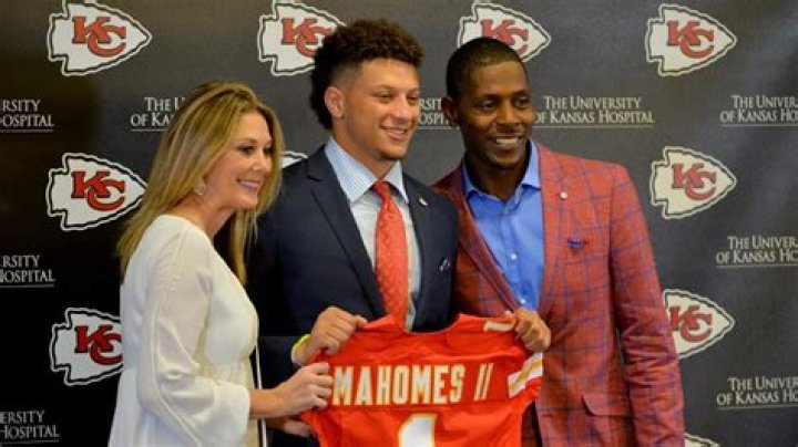 
Who are Patrick Lavons Parents? Patrick Lavon Biography, Parents Name, Nationality and More 