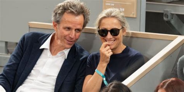 Who Is Anne Sophie Lapix Conjoint?