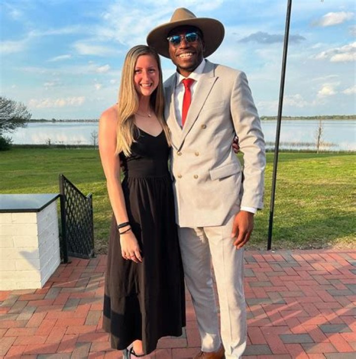 Who Is Condredge Holloway Wife Courtney Haralson? Meet The Former Tennessee OB Daughter Jasmine Holloway And Family