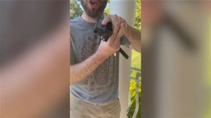 
Who Is Douglas Debonet? NYPD Cop Arrested – What Did He Do? 