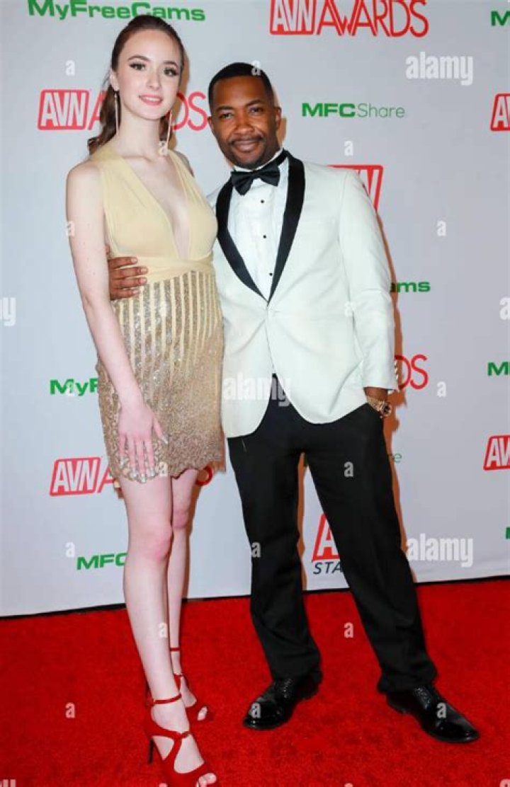 
Who Is Hazel Moore Boyfriend? 