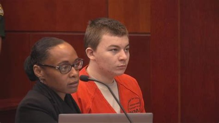 
Who is Judge R. Lee Smith, presiding over the Aiden Fucci trial? 