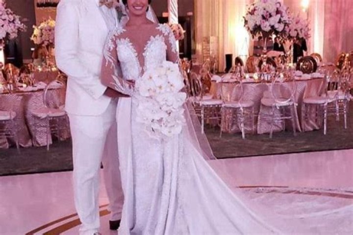 Who Is Maria Gabriela? Meet The Beautiful Wife Of Salvador Perez!
